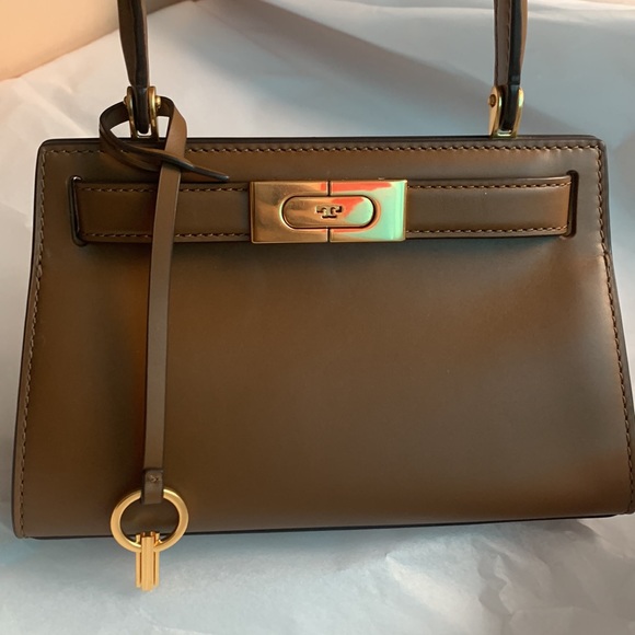 Sold💝💝Authentic Tory Burch Lee Radziwill Petite Bag🤎 - Picture 5 of 16
